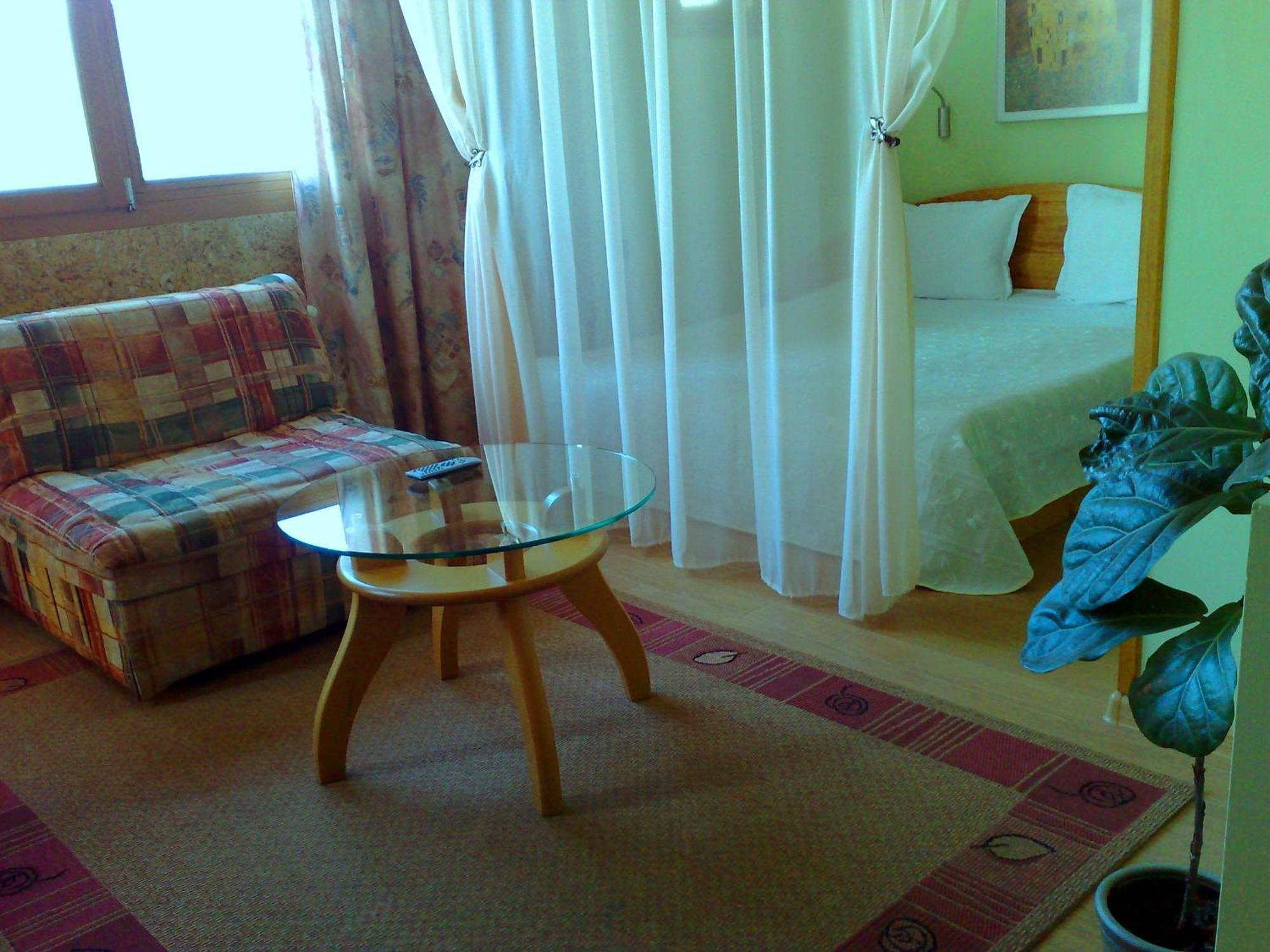 Family Hotel Sonata Samokov Exterior foto
